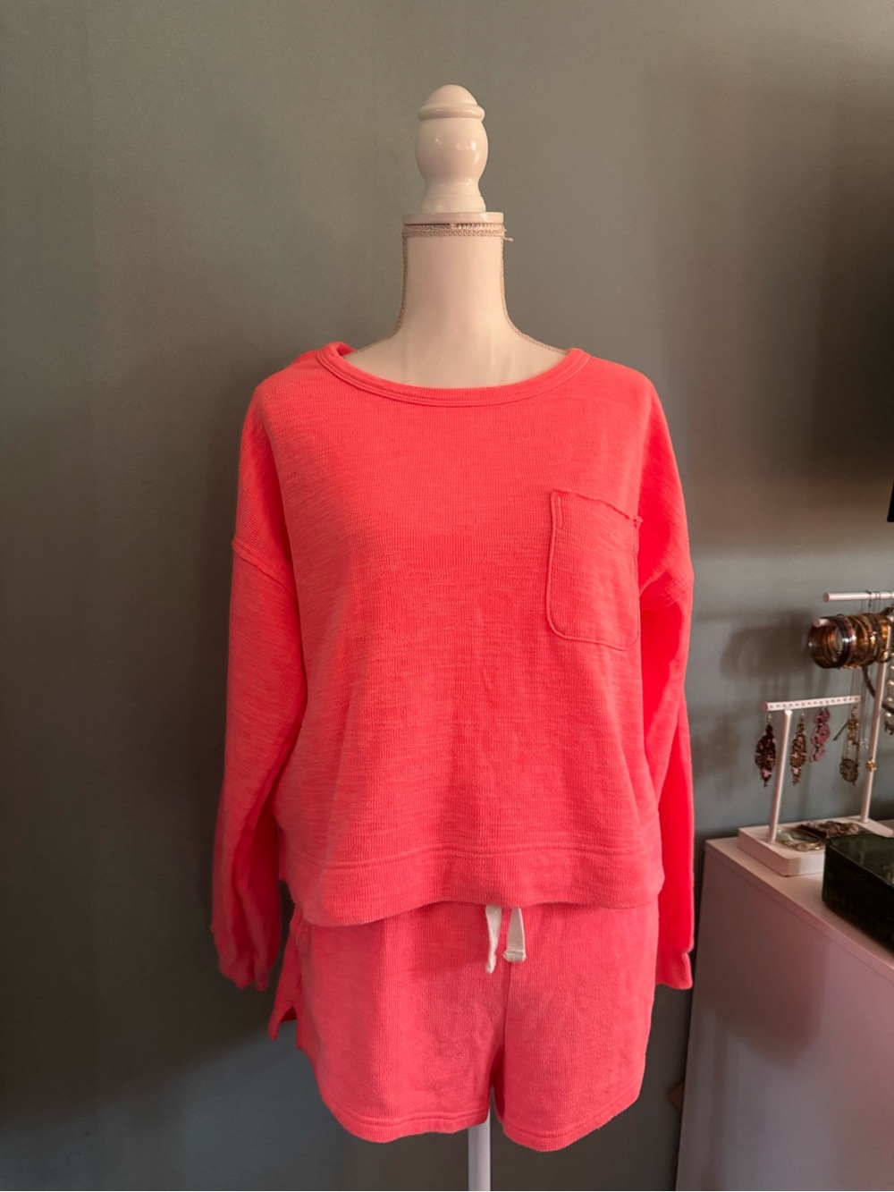 EUC Aerie Coral Knit Crewneck XS Top Shorts Oversized Set Medium Bottoms